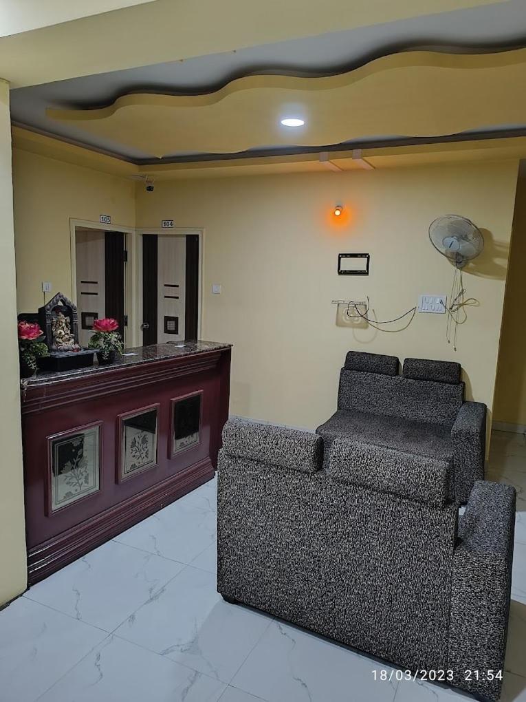Mandara Comforts Hotel 벵갈루루 외부 사진